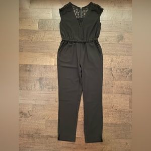 Reitmans S lace back skinny leg jumpsuit